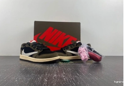 Hyperoad (KIDS)TRAVIS SCOTT JORDAN 1 'MOCHA' X LOW AIR 1011